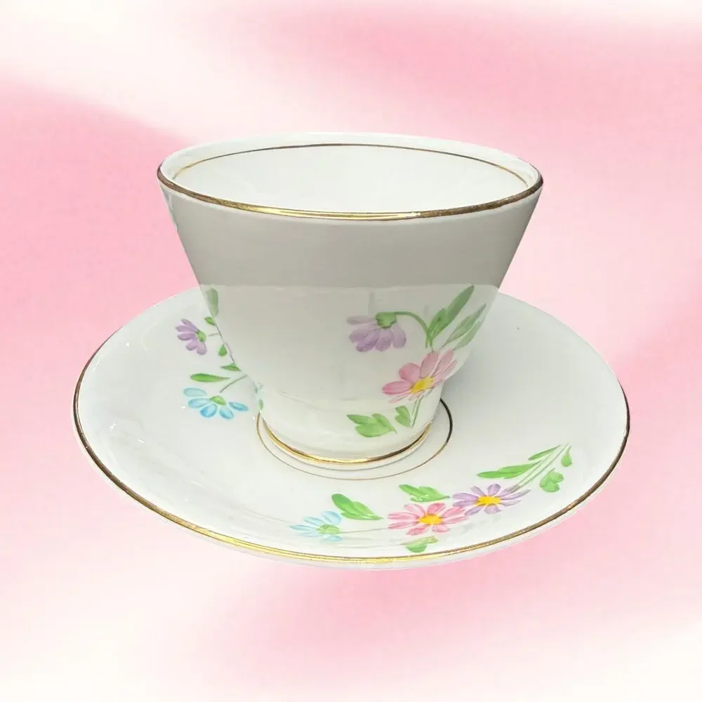 Vintage Phoenix Bone China Teacup Saucer Daisy Floral Gold Trim Cottagecore